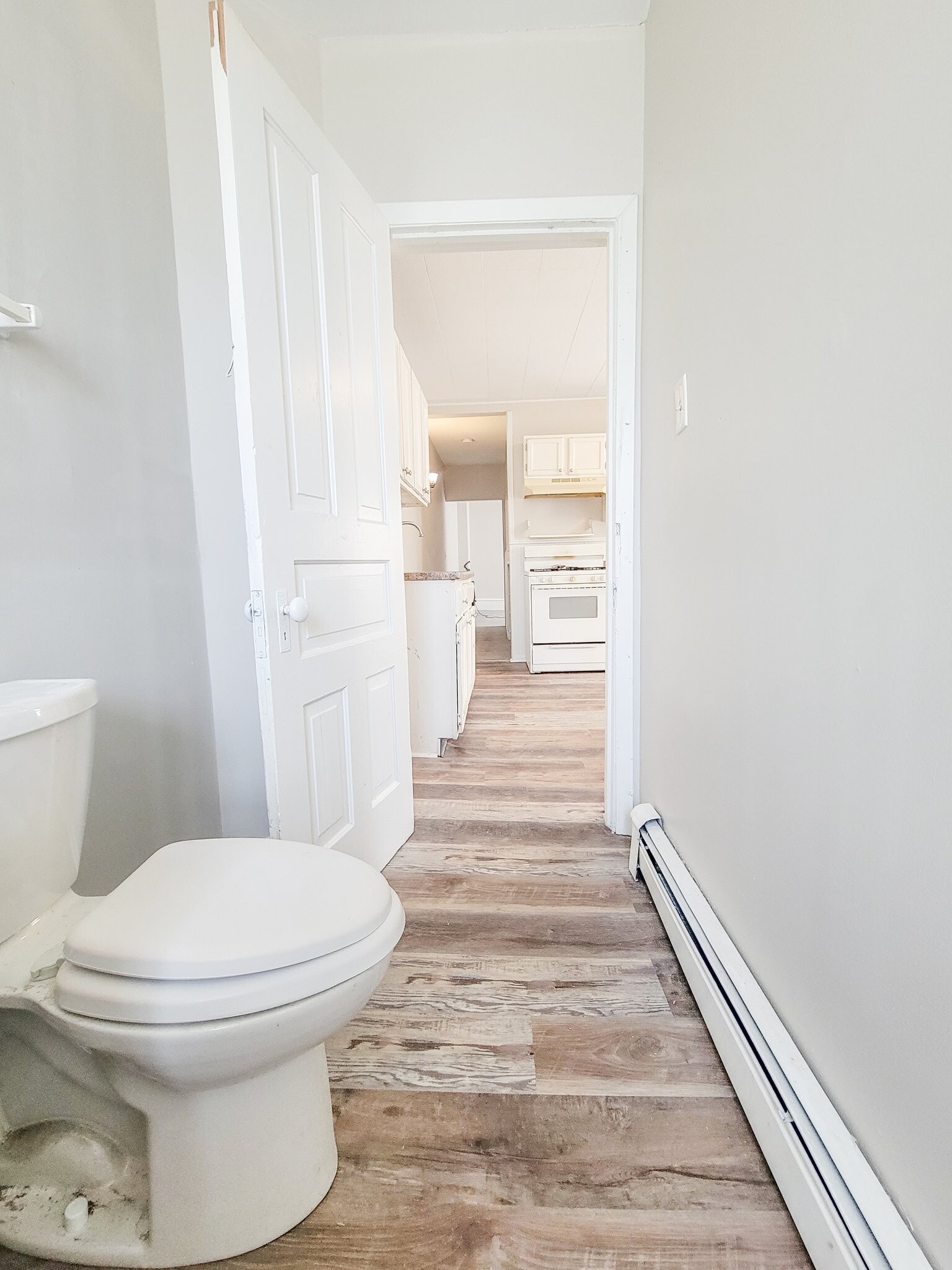 Building Photo - 644 Van Buren St NE