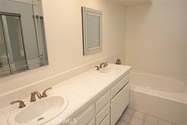 Building Photo - 30852 Calle Barbosa