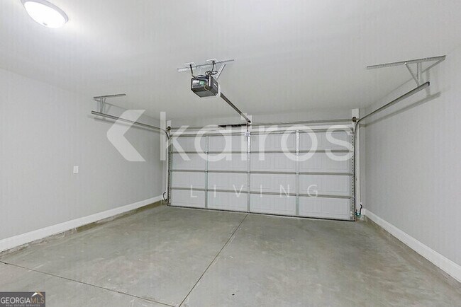 Building Photo - 121 Allentown Ct