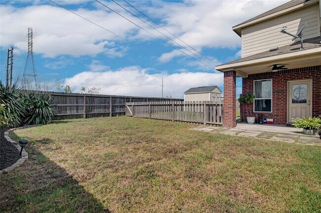 Building Photo - 2109 Ruby Dr