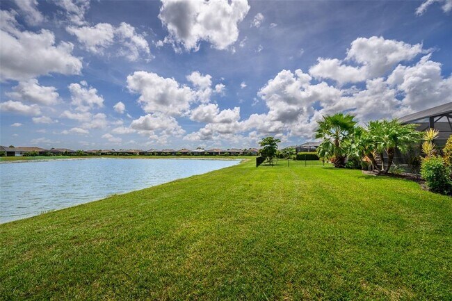 Building Photo - 15145 Spanish Point Dr