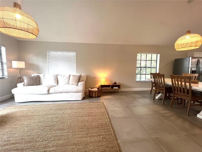 Building Photo - 13473 Fountain View Blvd