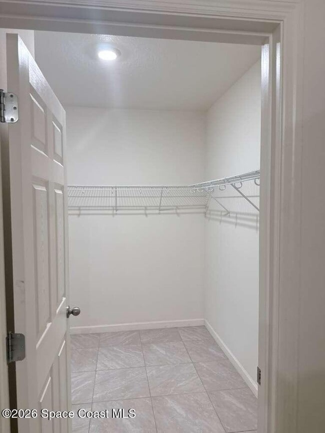 Building Photo - 609 Concha St NW