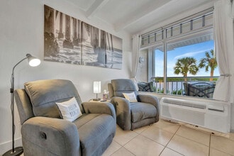 Building Photo - 611 Destiny Dr