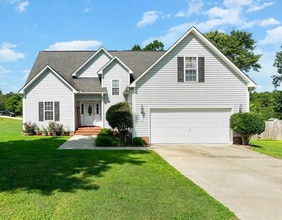 Building Photo - NEW LISTING!!!!