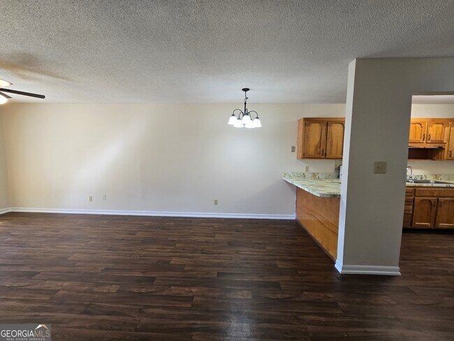 Building Photo - 416 S Ashley St