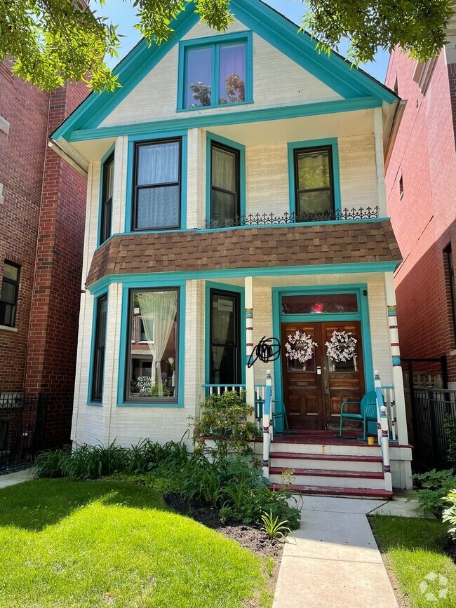 Building Photo - 1435 W Melrose St