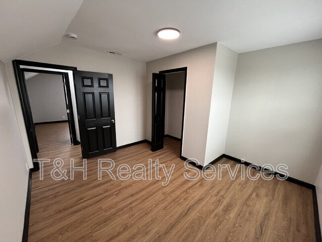 Building Photo - 1407 S Alabama St