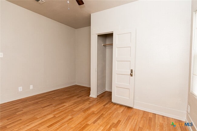 Building Photo - 905 N 9th St