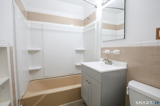 Building Photo - 1 Camelot Dr