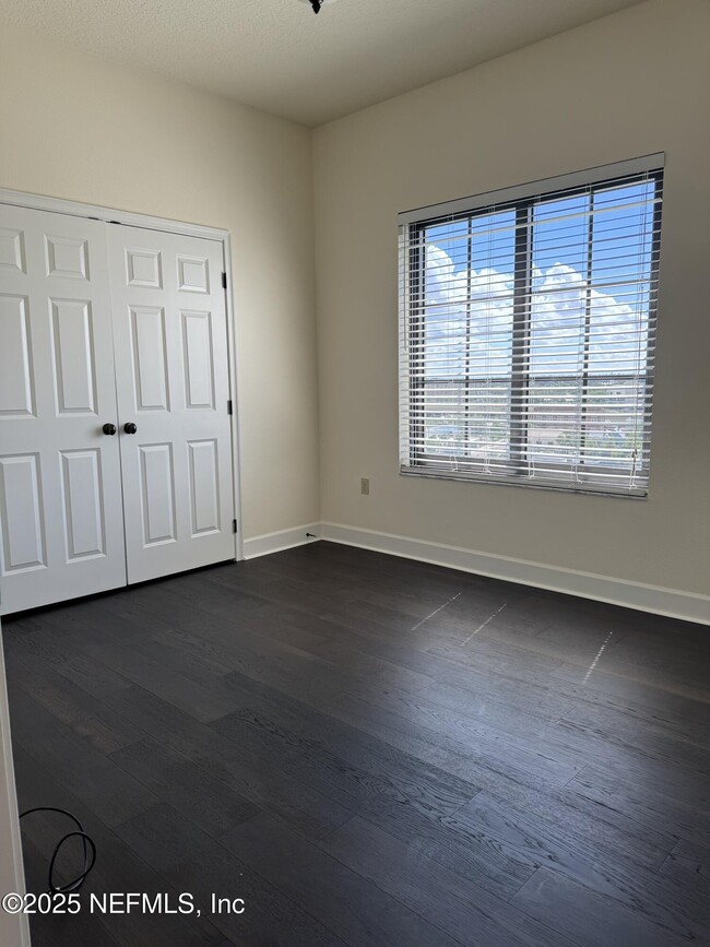 Building Photo - 1478 Riverplace Blvd