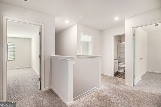 Building Photo - 532 Pemberton St
