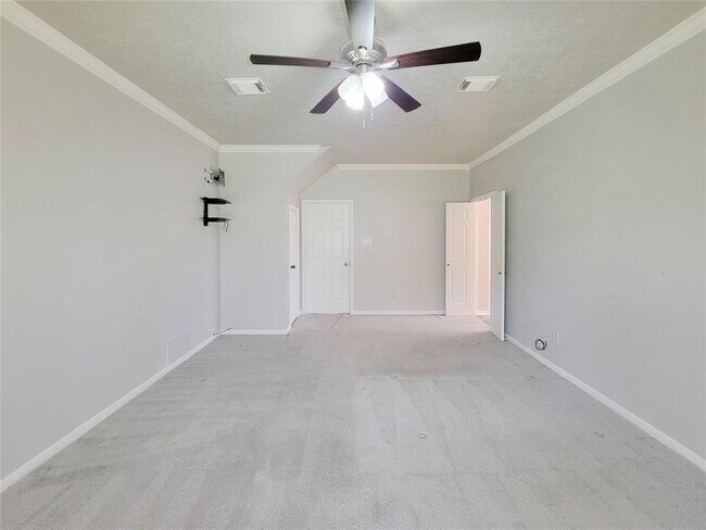 Building Photo - 8502 Canyon Pine Dr