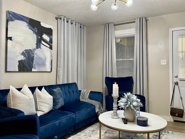 Building Photo - 2088 Oliver Ave