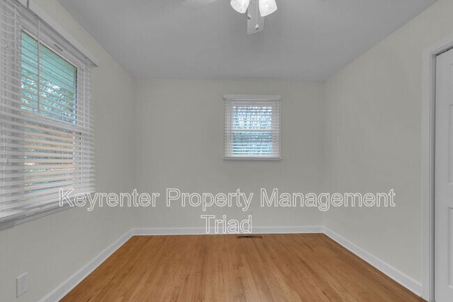 Building Photo - 1501 Quail Dr