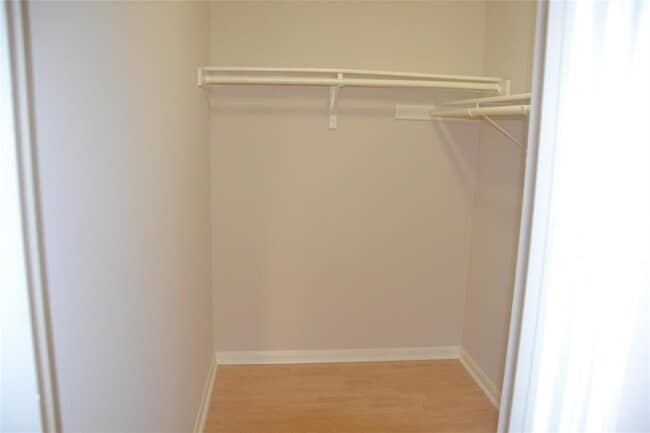 Building Photo - 1717 Jerusalem Dr