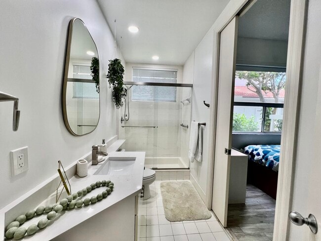 Building Photo - 2431 NW 59th St