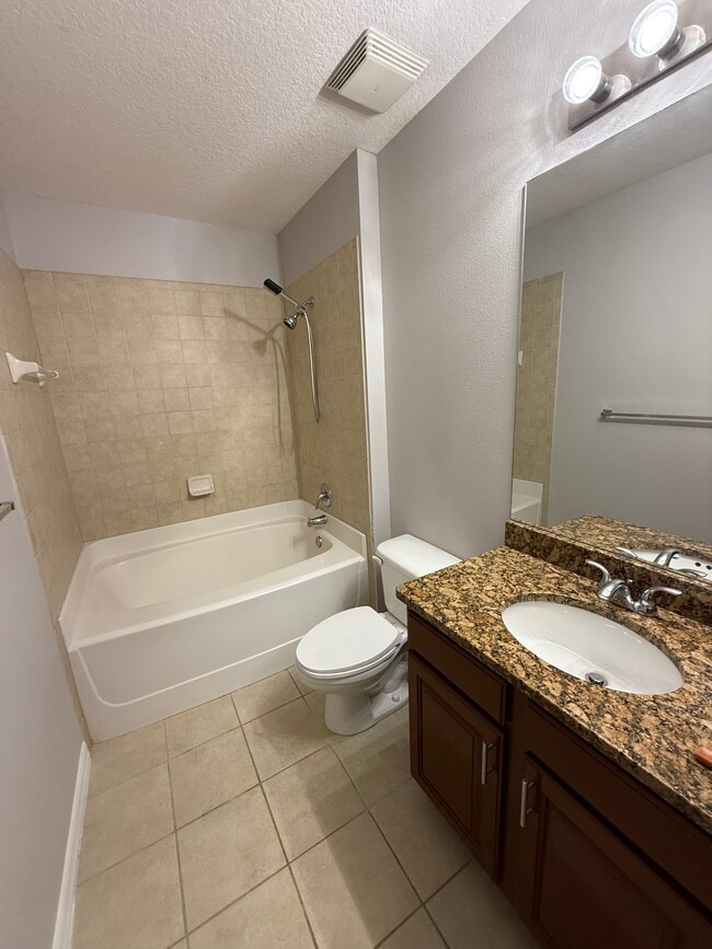 Master En-suite - 3712 Avalon Park E Blvd
