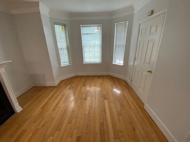 Building Photo - 1521 3rd St NW