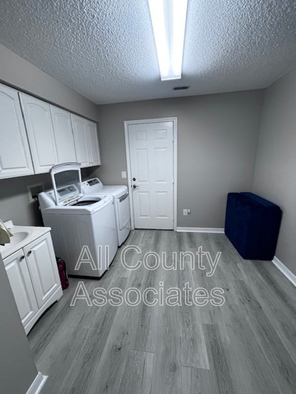 Building Photo - 6221 Misty Meadow Loop