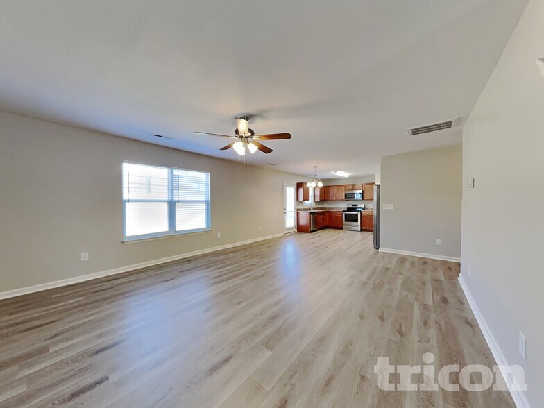 Building Photo - 4818 Kitledge Dr