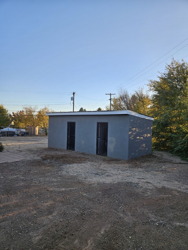 Building Photo - 3709 Highland View Dr