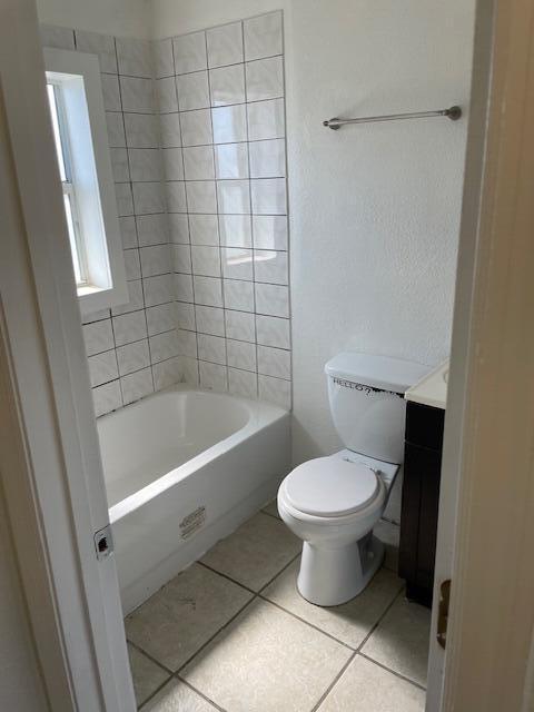 Building Photo - 2322 Stone St