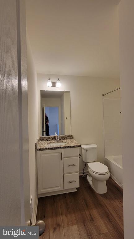 Building Photo - 39 Stafford Pl