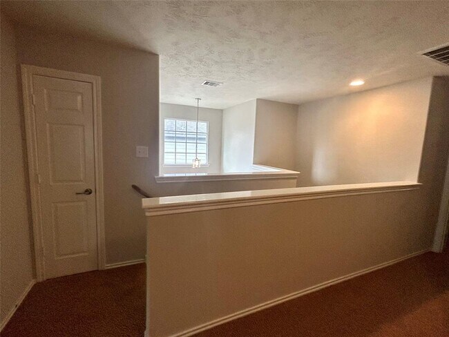 Building Photo - 18 Whitekirk Pl