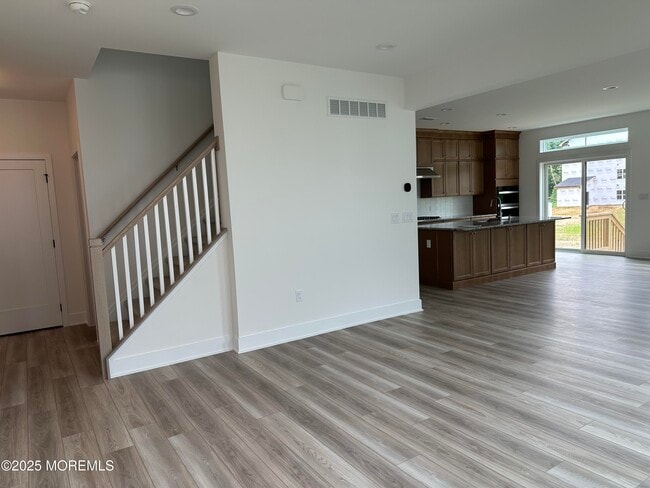 Building Photo - 95 Mustang Dr