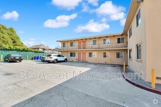 Building Photo - 130 Marina Way
