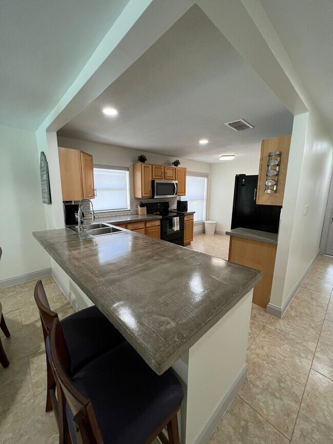 Building Photo - 5085 Warrior Ln