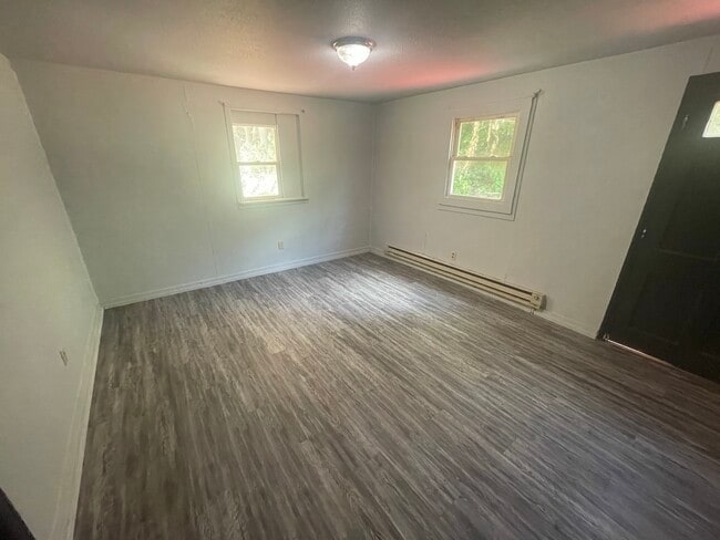 Building Photo - 815.5-B Griffin-S