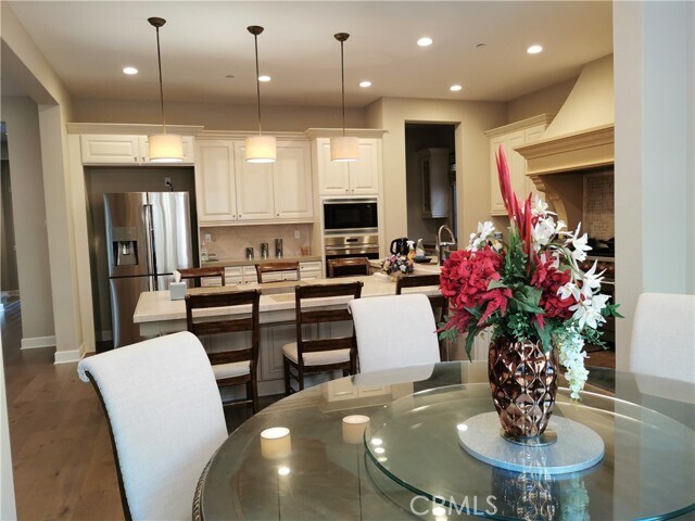 Building Photo - 16 Branding Iron