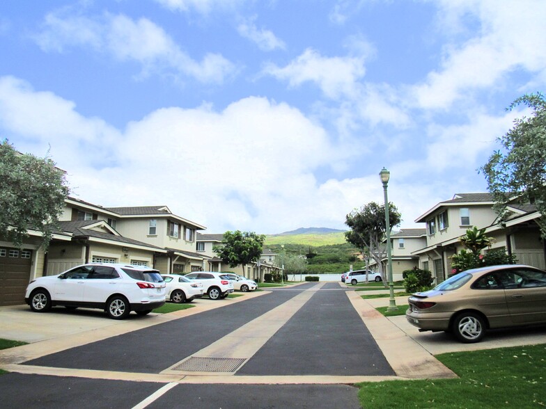 Neighborhood - 92-1530 Aliinui Dr