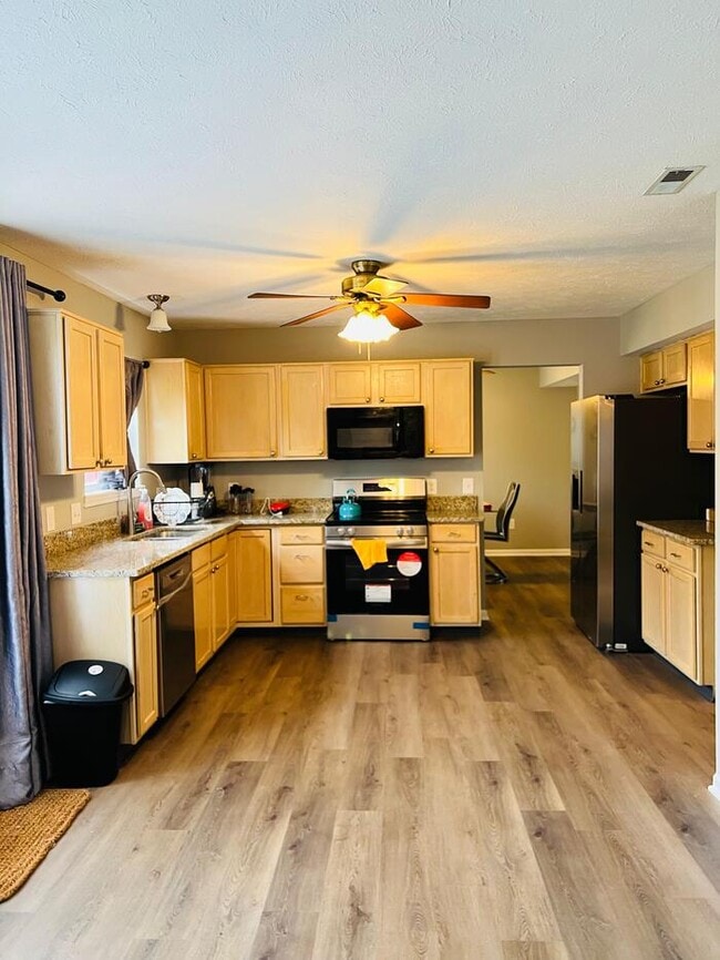 Building Photo - Furnished pillory way beauty