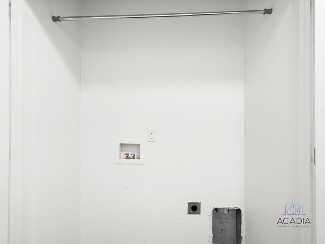 Building Photo - Modern 3BR Apt with Attached Garage & Stunning Mountain Views – Vineyard, UT