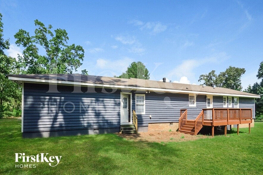 Building Photo - 540 Richards Chapel Rd