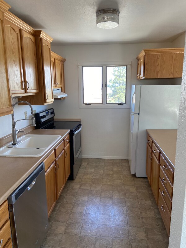 Building Photo - 718 Darby St