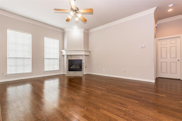 Building Photo - 2400 Royal Birkdale Dr