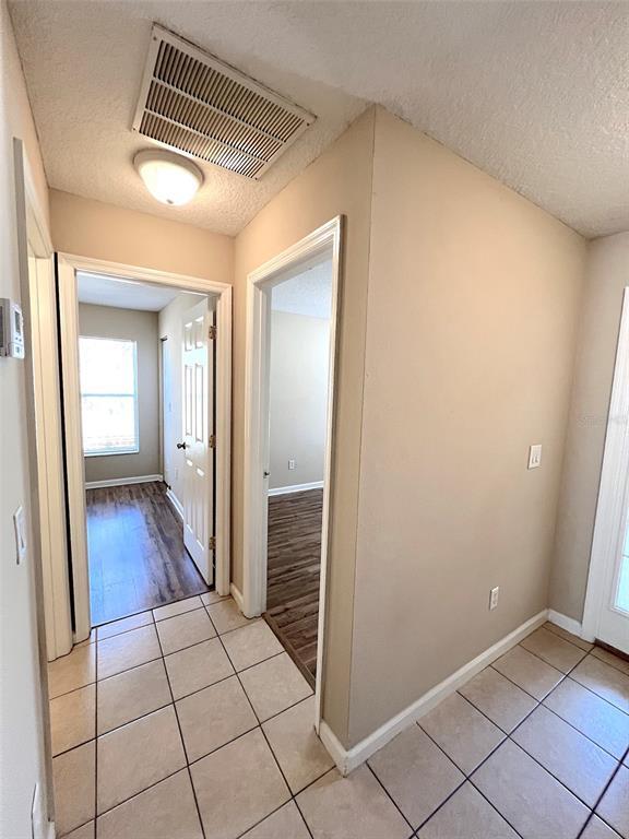 Building Photo - 4 Eton Ln