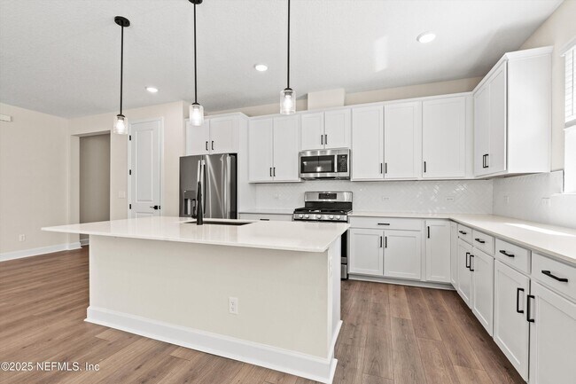Building Photo - 916 Lightsey Xing Ln