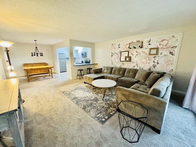 Building Photo - Furnished Chic & Spacious 2BR/2BA Condo Oasis in St. Louis Park – 1,160 Sq Ft of Modern Living!