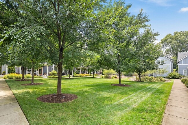 Building Photo - Stunning Gem in the heart of East Nashville!!