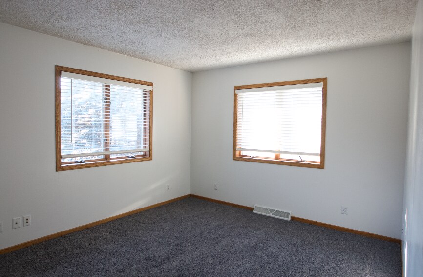 Building Photo - 538 Cottonwood Ave
