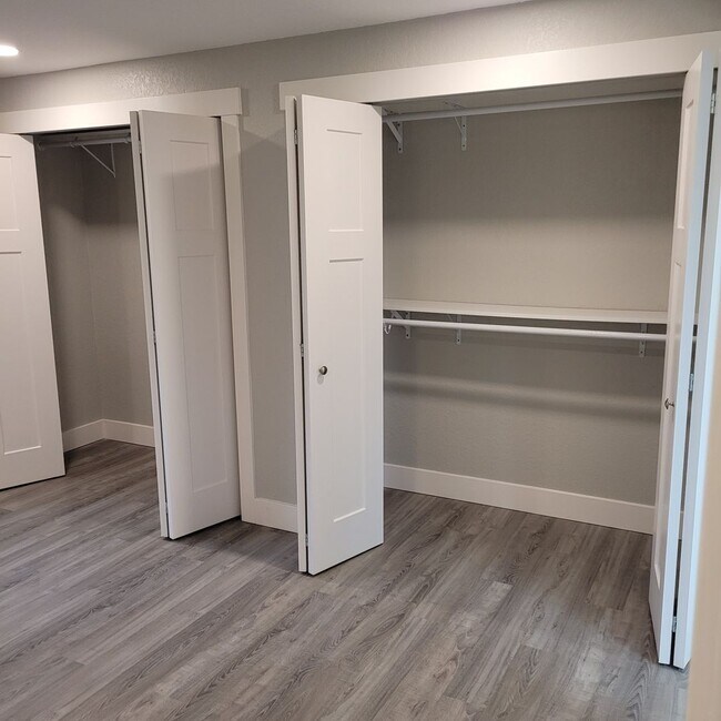 Building Photo - Beautiful 2 Bedroom Condo in Redmond