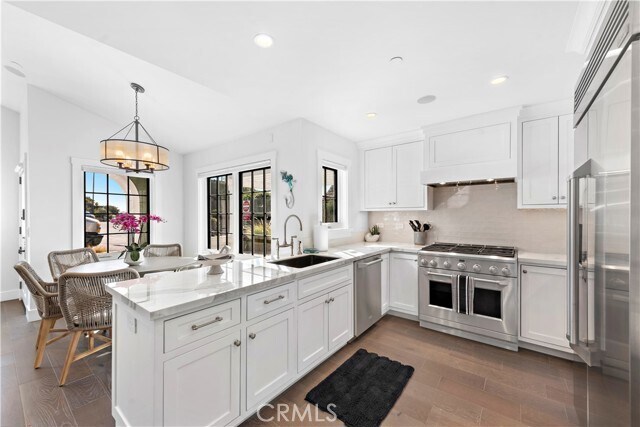 Building Photo - 156 Pearl St