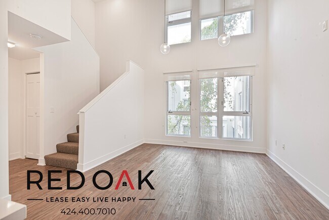 Building Photo - 1168 S Barrington Ave