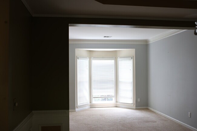 Building Photo - 7045 Devonhall Way