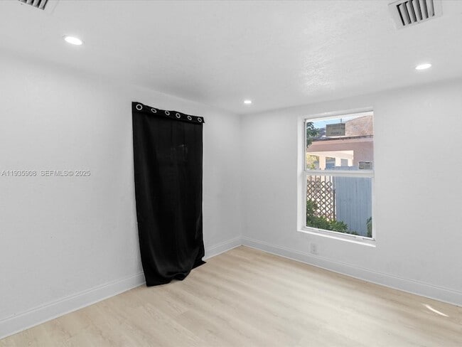 Building Photo - 1829 NW 62nd Terrace